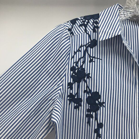 Chicos Shirt Womens Medium Blue White Stripe Button Down Floral Embroidery - Picture 3 of 10